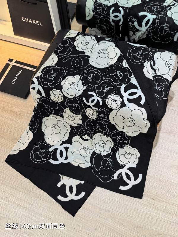 Chanel Scarf 140X140cm 70%羊绒30%真丝 E091820